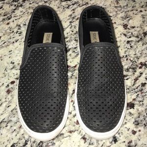Steve Madden Slip-on sneakers